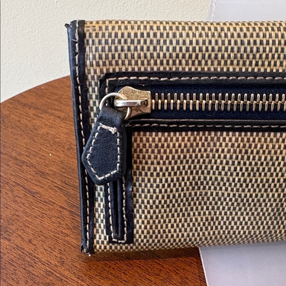 Dooney Bourke long wallet coated canvas woven straw yellow tan/green tint /navy - Picture 6 of 16
